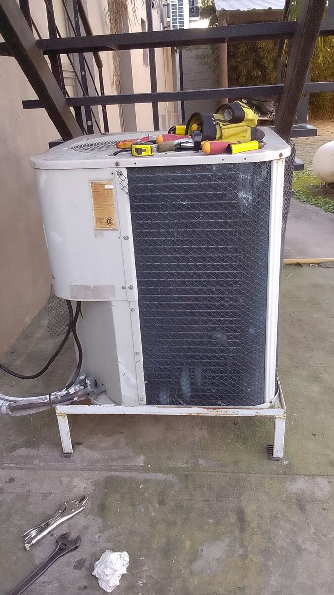 Unidad condensadora de aire acondicionado